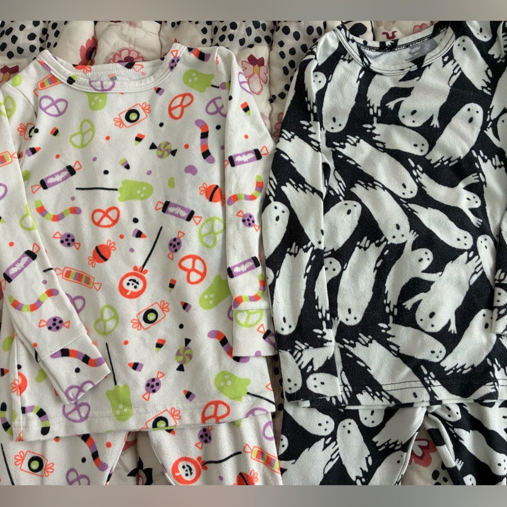 Cat & Jack White Candy Print & Black Ghost Two-Piece Pajama Set